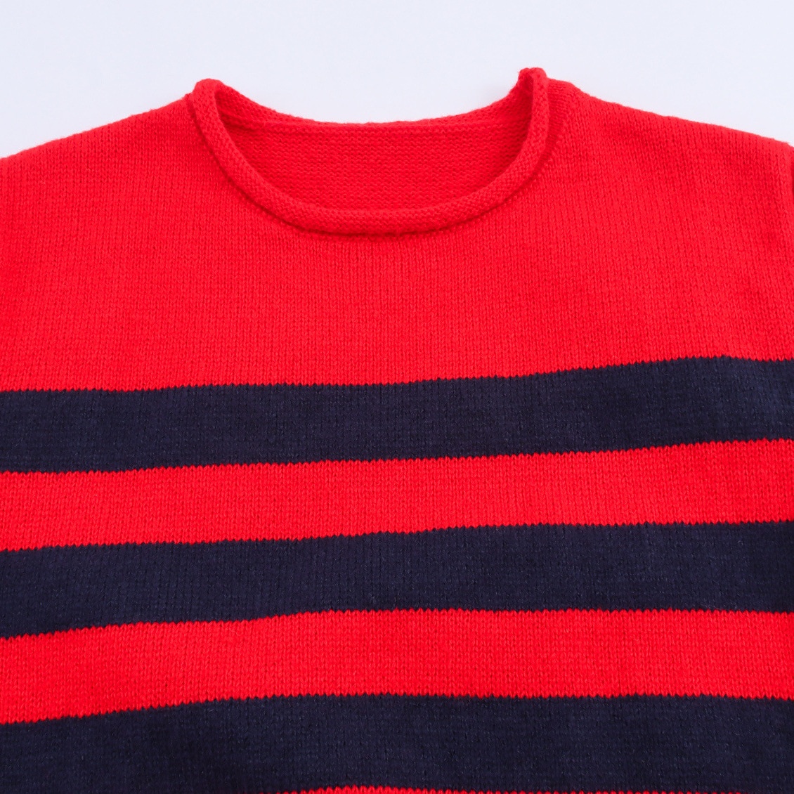 Gilet in maglia da donna con bottoni laterali KUN-00102