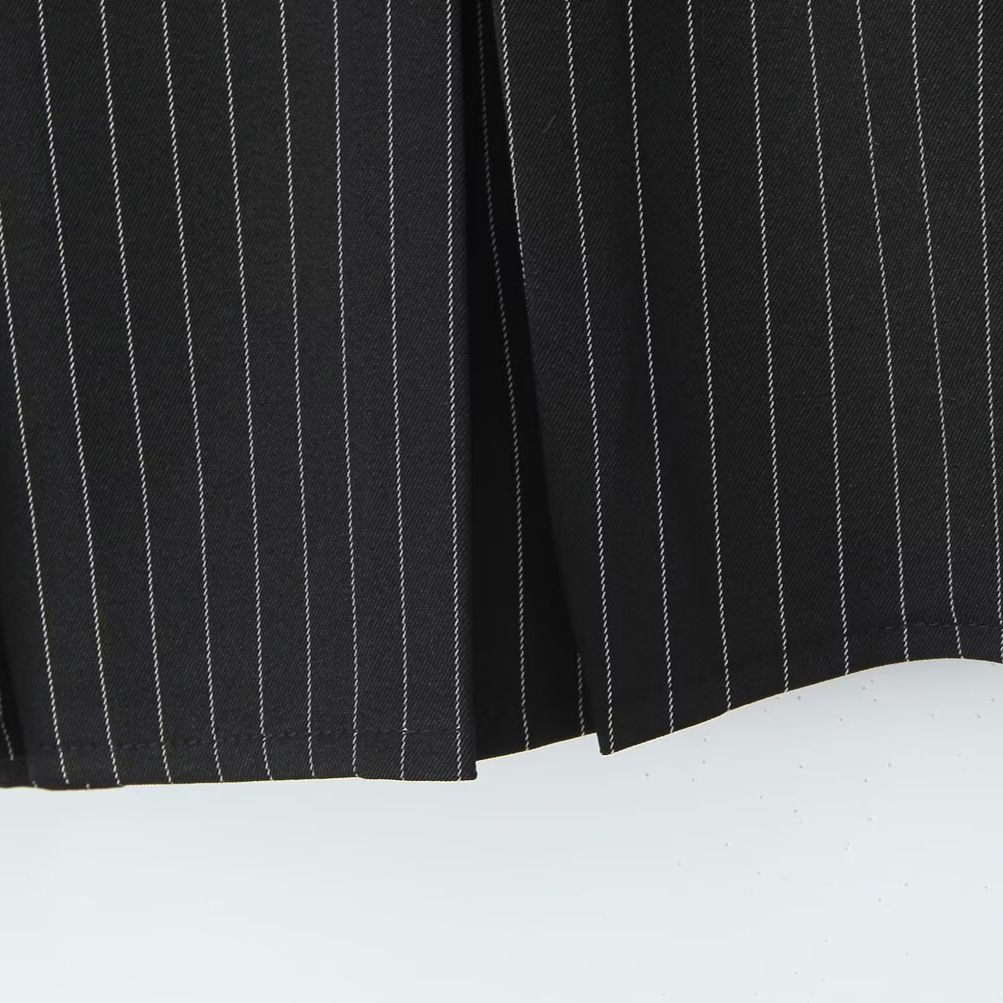 Striped Pleated Skirt with Shorts - Women's Classic Fashion KUN-00002