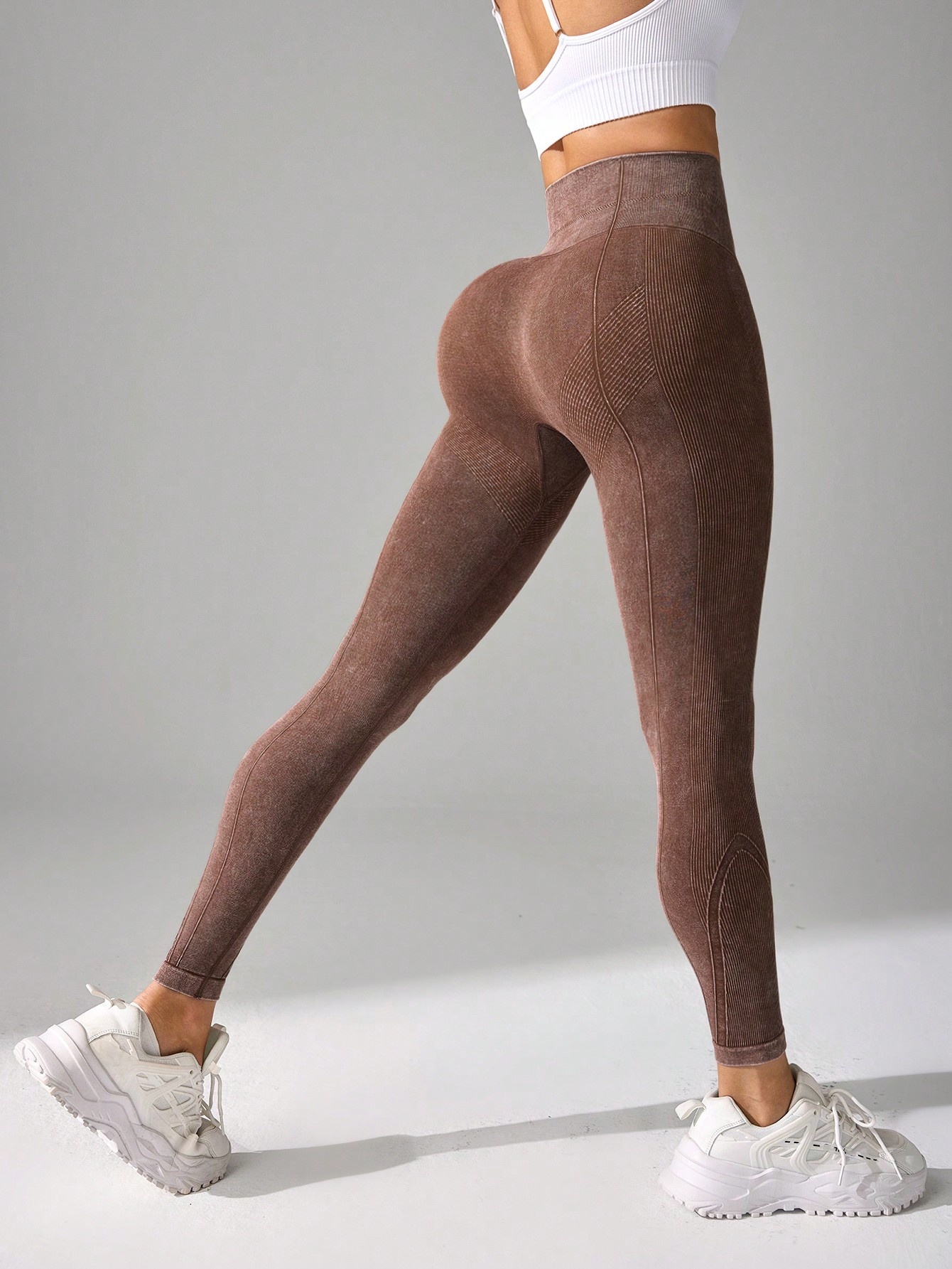 Pantalones de yoga de talle alto con efecto reductor y lavado especial para mujer.