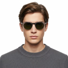 BS2503-0206_Black_Oval_Plastic_Sunglasses_model
