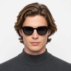 BS2503-0407_Black_Oval_Plastic_Sunglasses_model