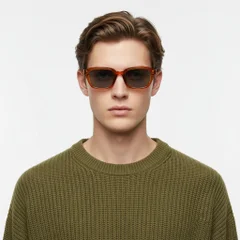 BS2503-0439_Red_Rectangular_Plastic_Sunglasses_model