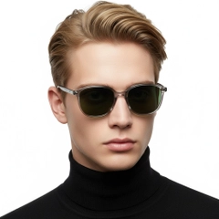 BS2503-0487_Grey_Oval_Plastic_Sunglasses_model