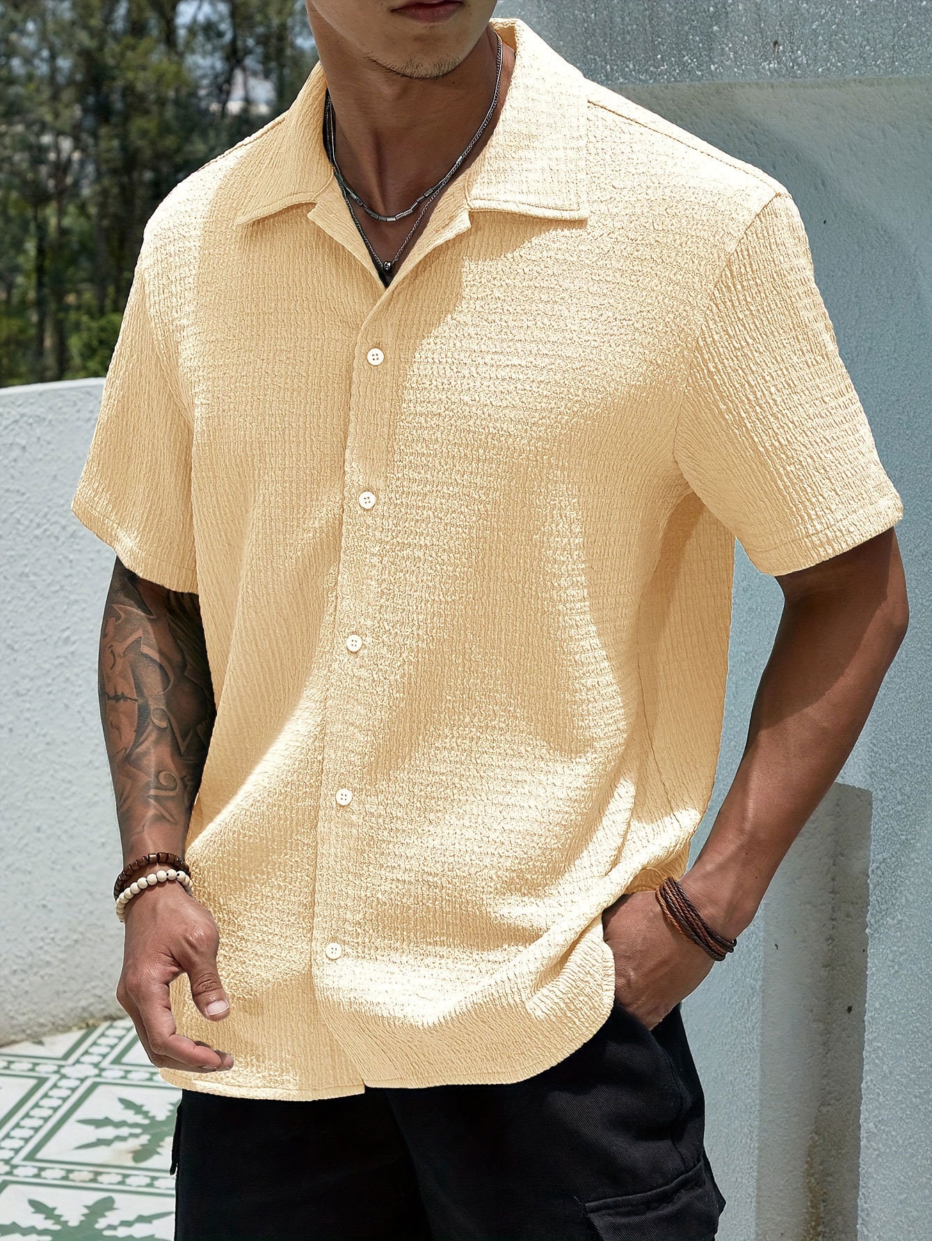 Men's Textured Cuban Collar Short Sleeve Button Up Shirt
