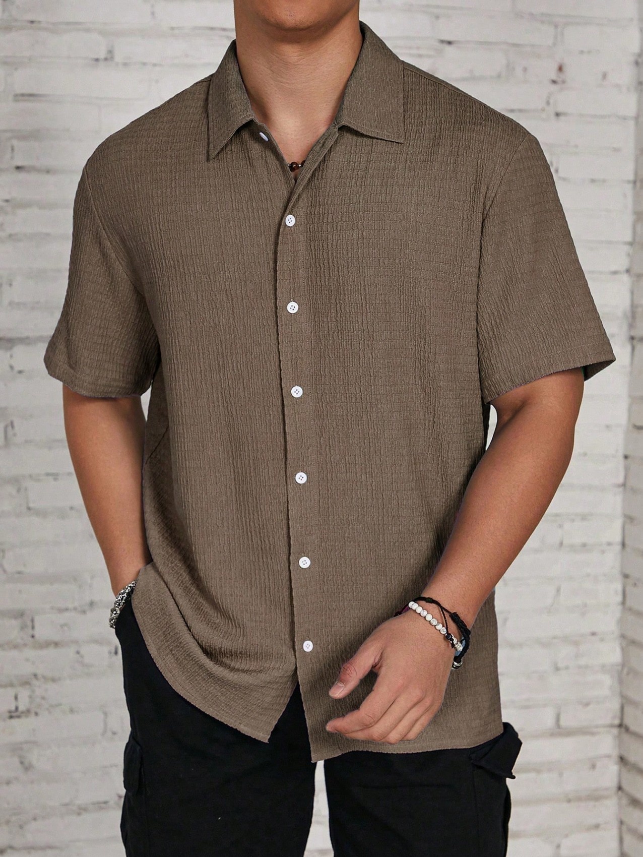 Men's Textured Cuban Collar Short Sleeve Button Up Shirt