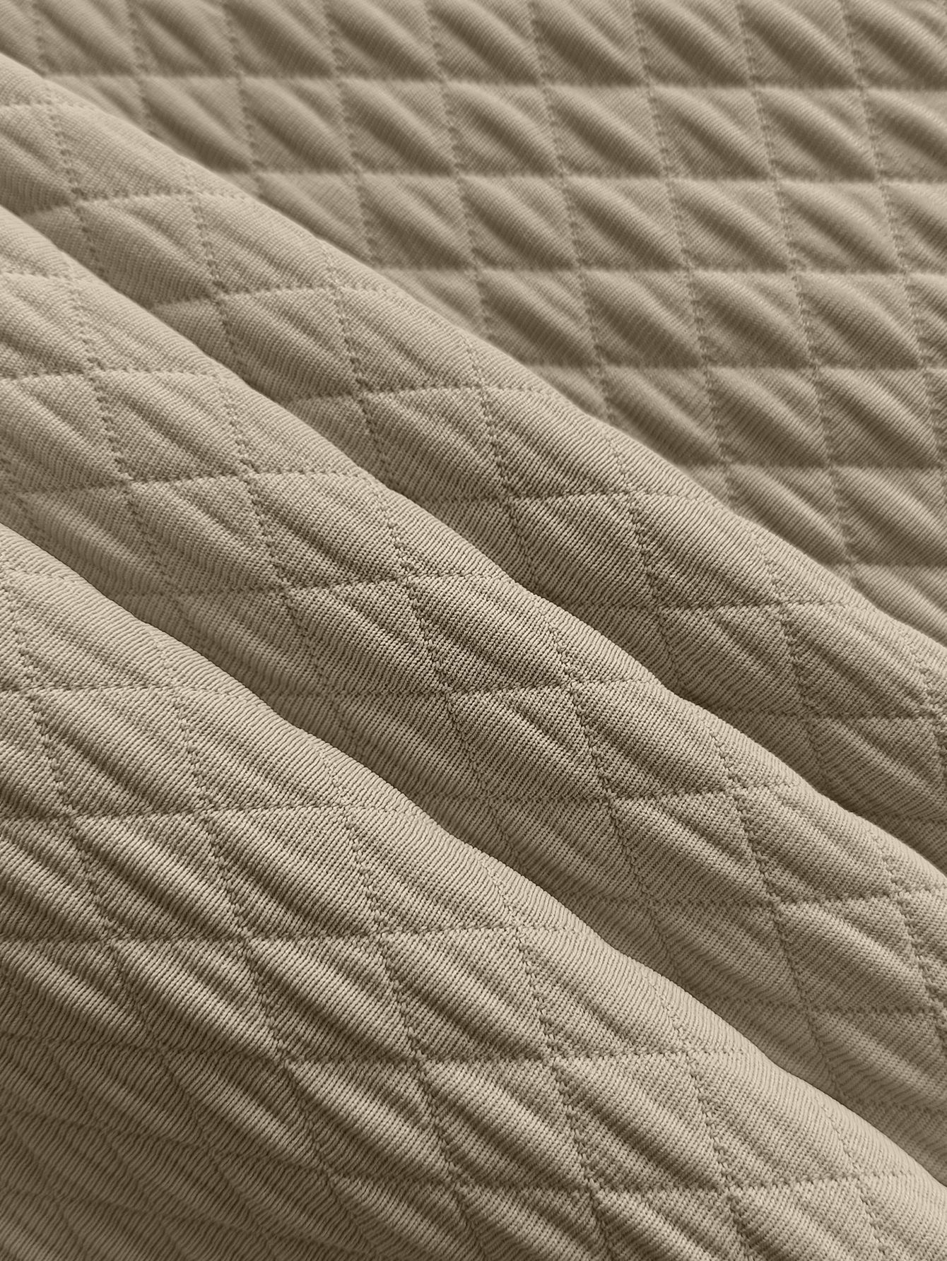 Men's Quilted Quarter-Zip Pullover with Contrast Collar