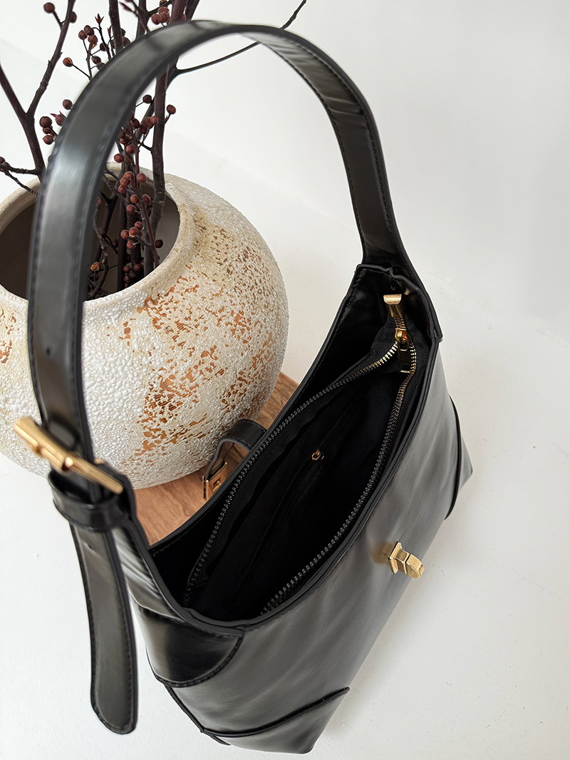 Chic Black Hobo Shoulder Bag with Vintage Gold Buckle