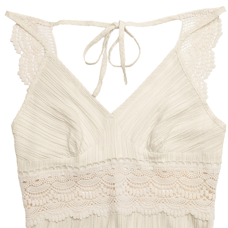 Robe longue bohème en dentelle crochet écru à col en V