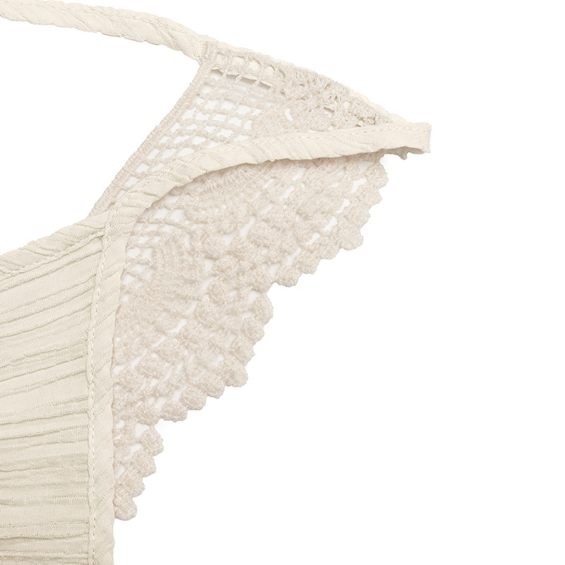 Robe longue bohème en dentelle crochet écru à col en V