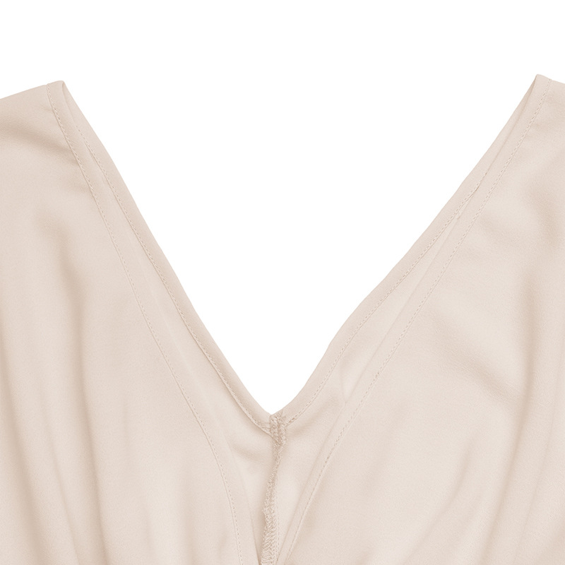 Elegant Pleated V-Neck Maxi Dress with Shirred Waist