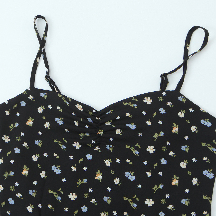 Vestido largo veraniego con estampado floral, corte entallado y versátil KUN-00057