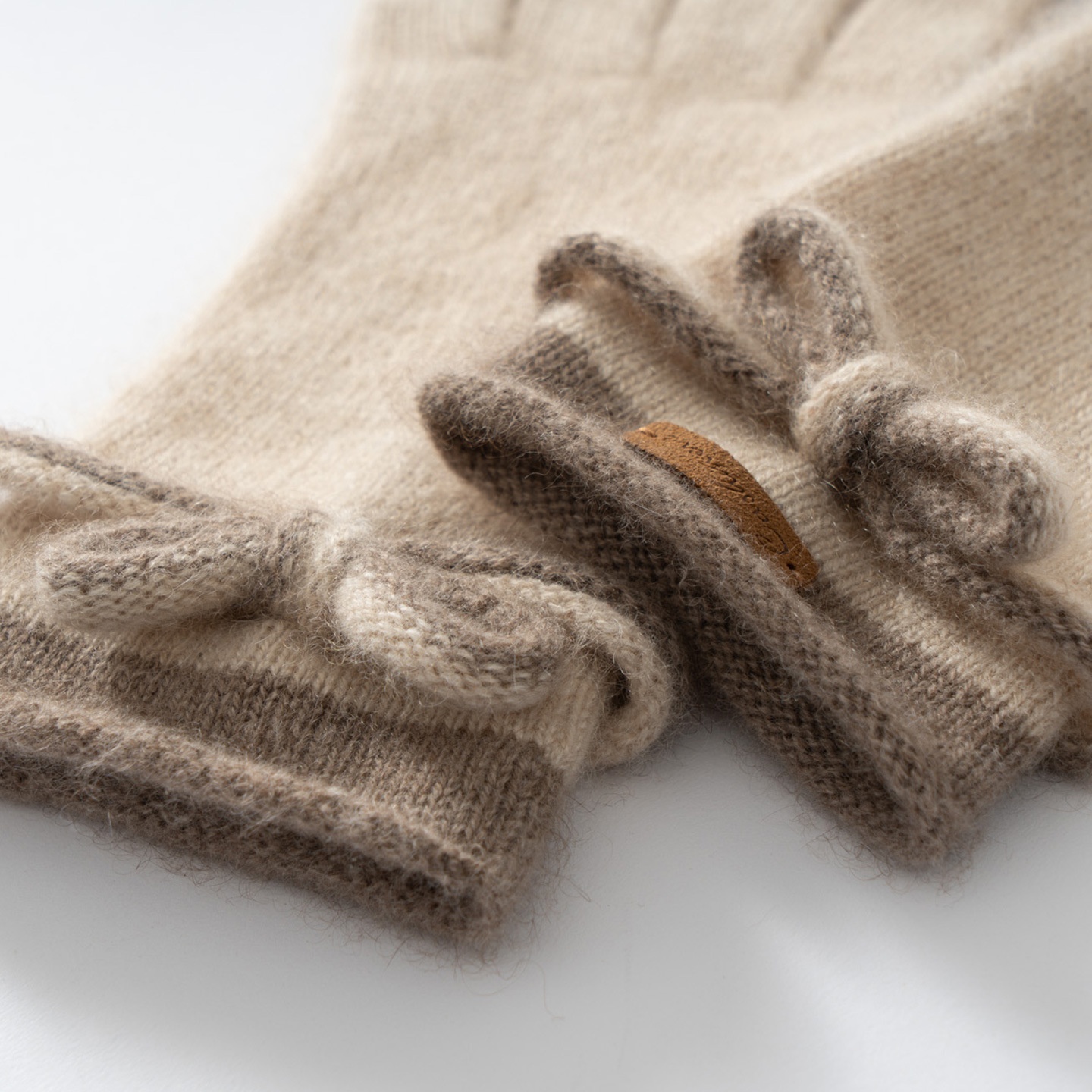 Cashmere Women's Knit Touchscreen Gloves with Bow Accent