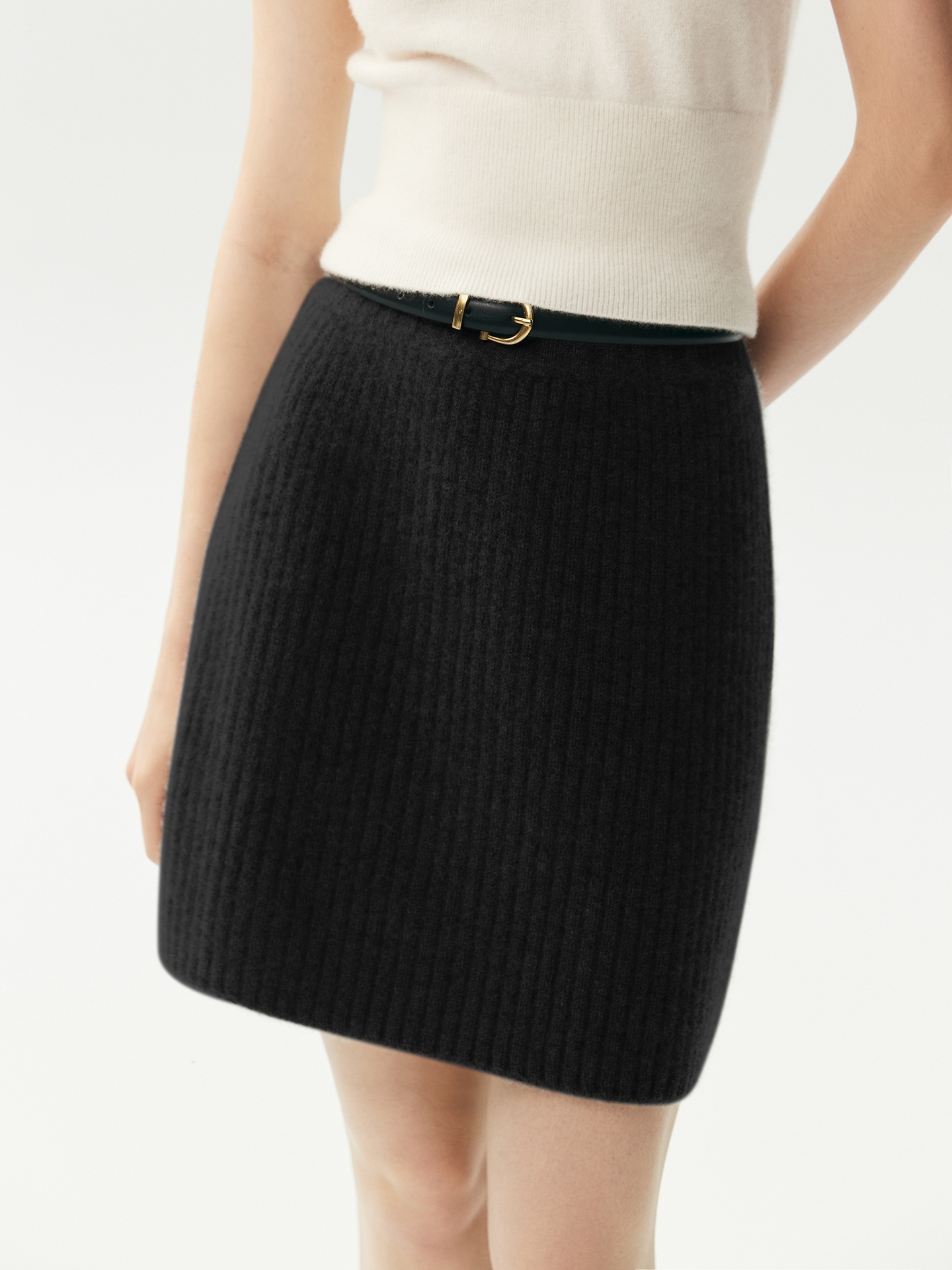 Cashmere Women's High Waist Ribbed Knit Cashmere Mini Skirt