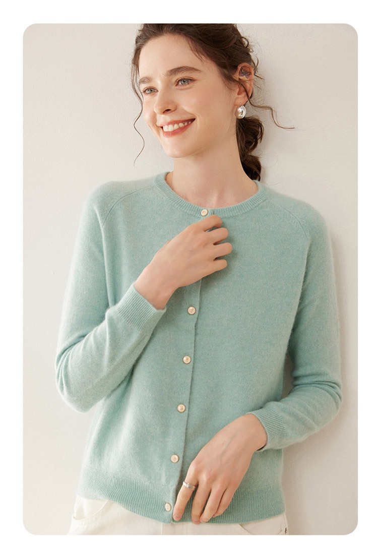 Cashmere Women's Crewneck Button-Down Cashmere Knit Cardigan