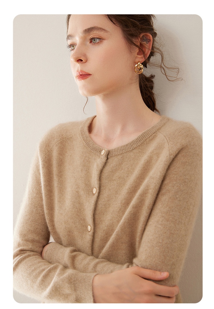 Cashmere Women's Crewneck Button-Down Cashmere Knit Cardigan