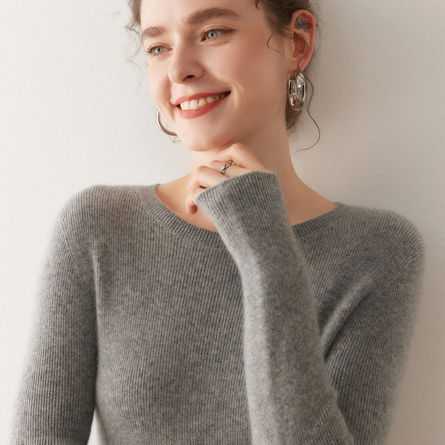 Cashmere Women's Crewneck Ribbed Long Sleeve Knit Sweater