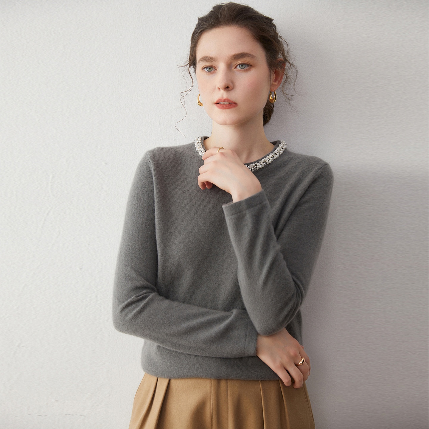 Cashmere Pearl Embellished Crew Neck Knit Sweater