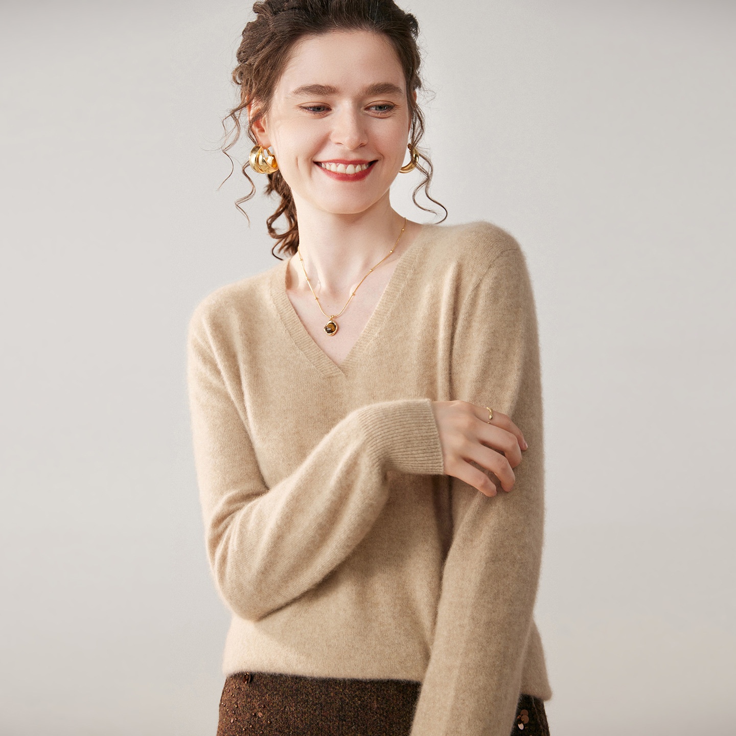 Cashmere Women's V-Neck Long Sleeve Cashmere Knit Sweater