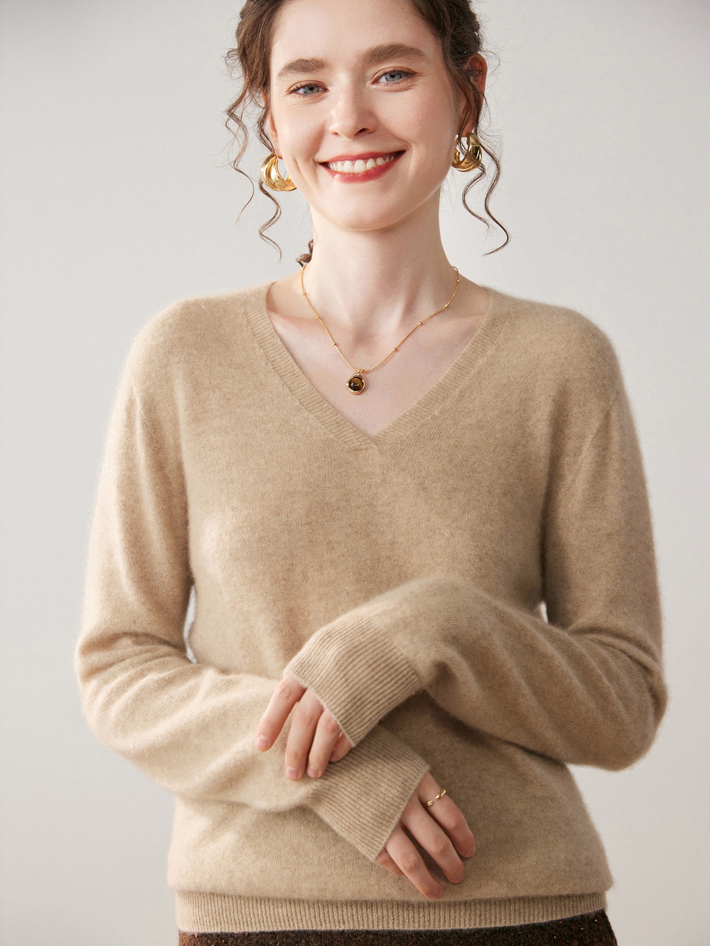 Cashmere Women's V-Neck Long Sleeve Cashmere Knit Sweater