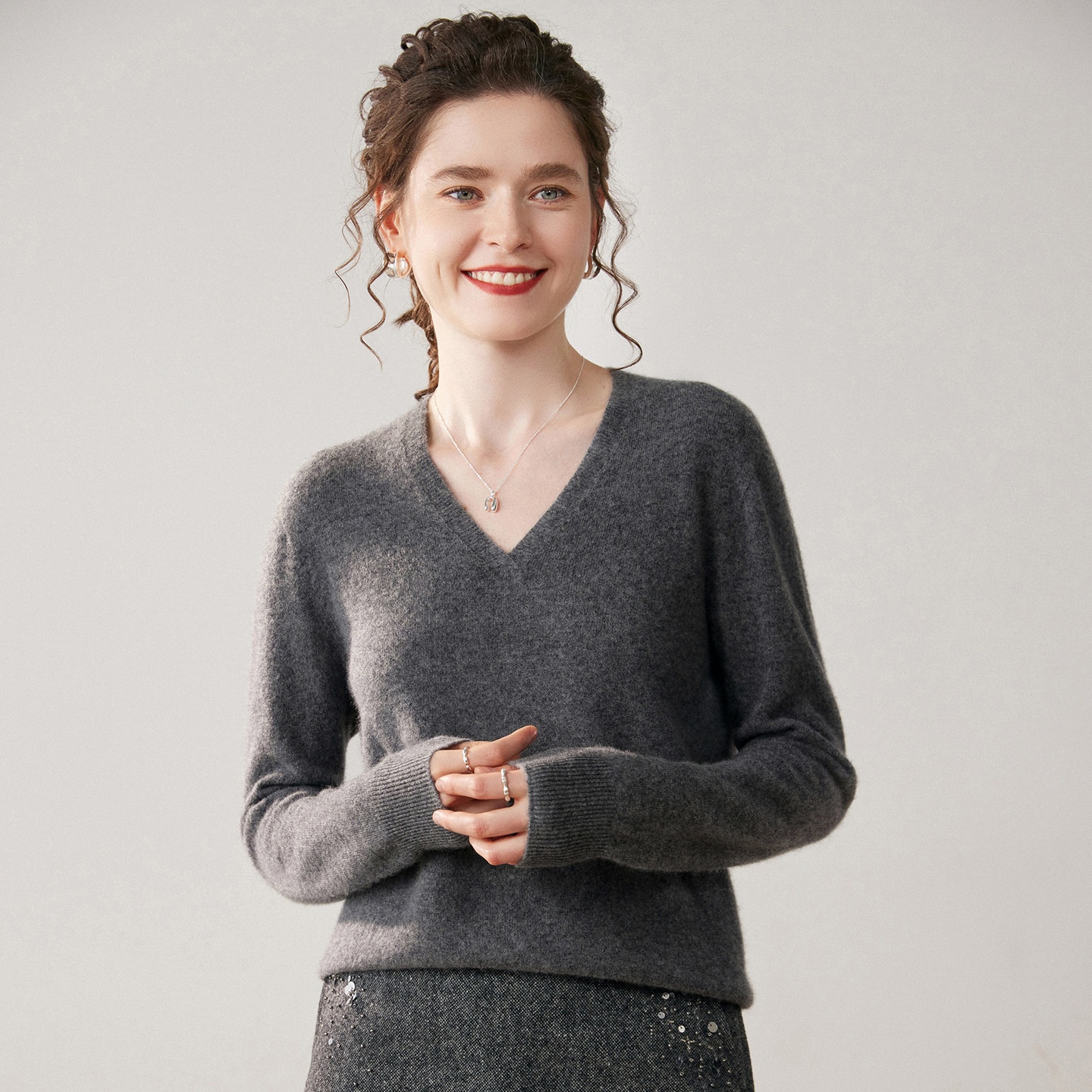 Cashmere Women's V-Neck Long Sleeve Cashmere Knit Sweater