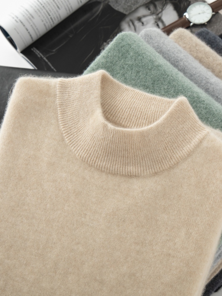 Jersey de punto de cachemira de manga larga con cuello alto para hombre.