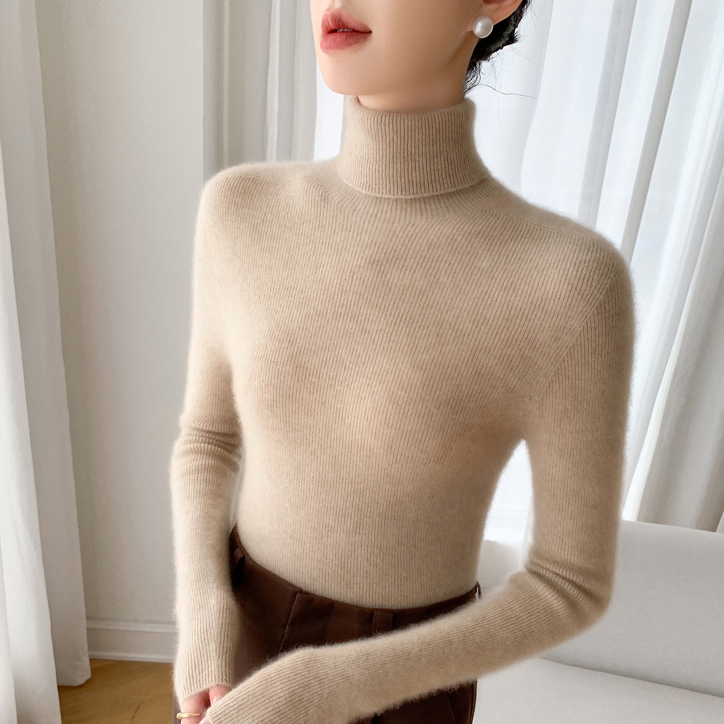 Women's Ribbed Knit Long Sleeve Sweater