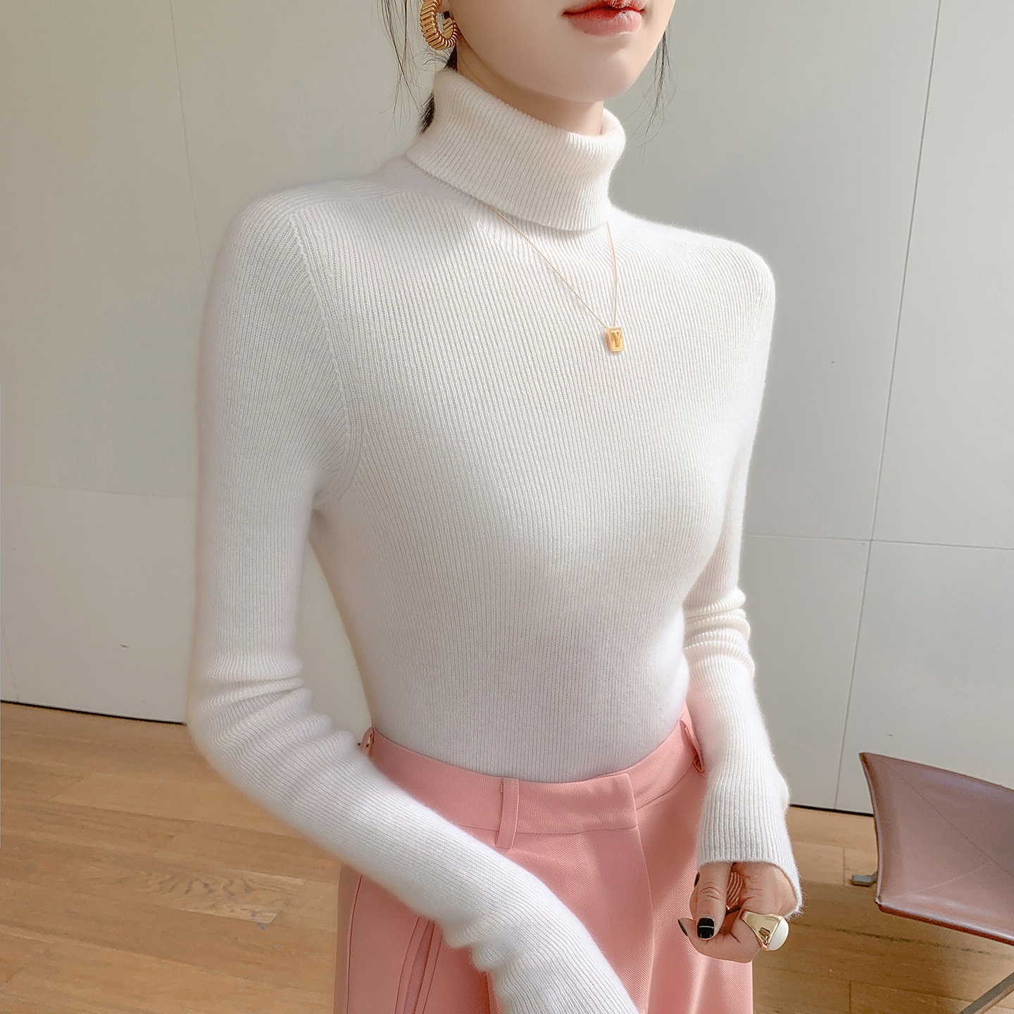 Women's Ribbed Knit Long Sleeve Sweater