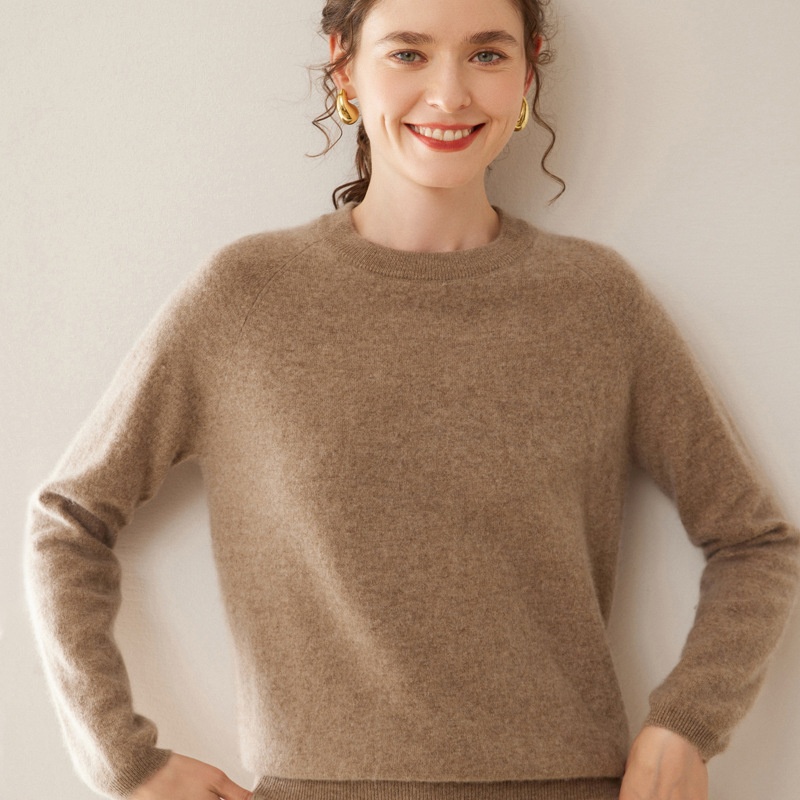 Women's Crewneck Raglan Long Sleeve Knit Pullover Sweater