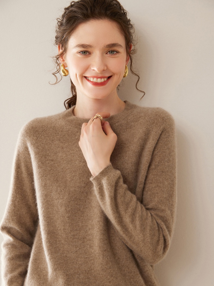 Women's Crewneck Raglan Long Sleeve Knit Pullover Sweater