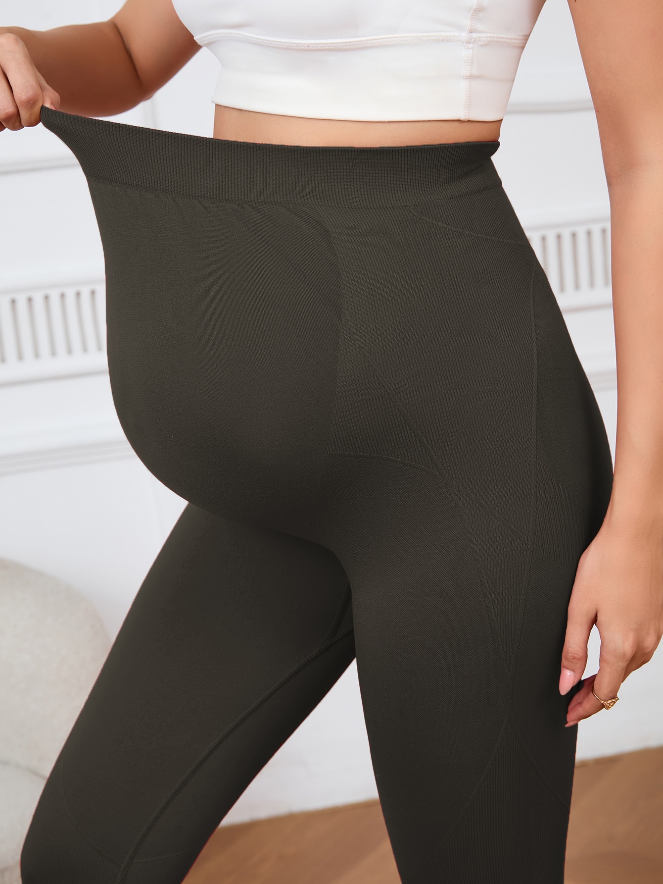 High-Waisted Slimming Breathable Maternity Yoga Pants with Belly Support for Women in Winter