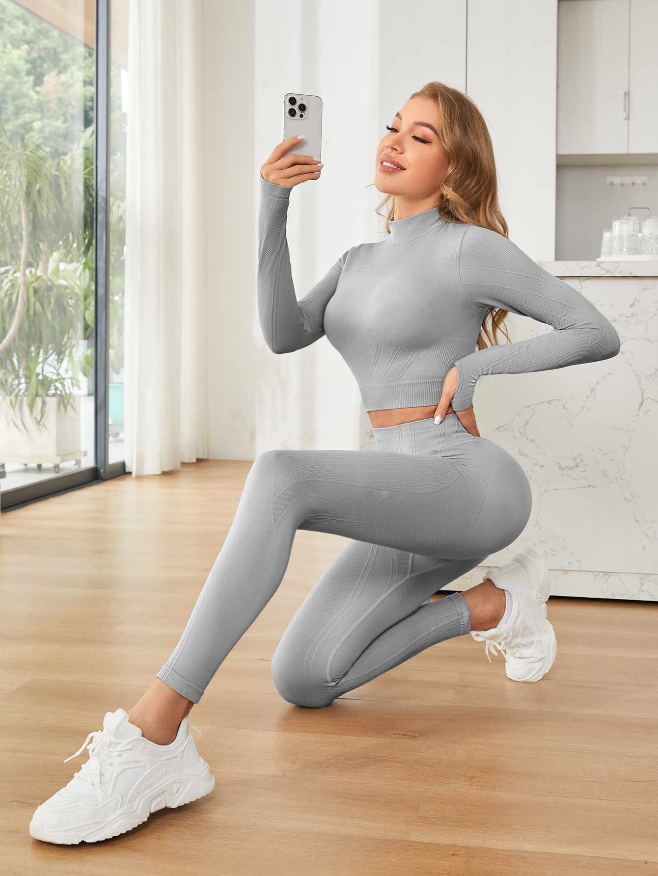 Slimming Quick-Dry Yoga Set for Women with High-Waisted Leggings and Long-Sleeved Top (without pads)
