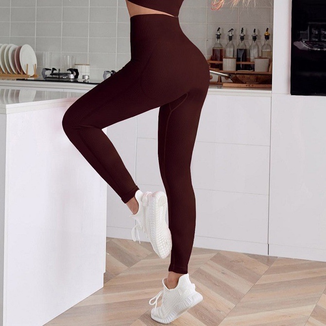High-Waisted Slimming Quickdry Yoga Leggings Set for Women with Sexy S-Shape Silhouette