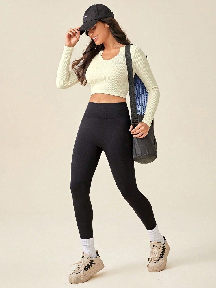 Slimming Sexy Quick-Dry Winter Yoga Top for Women with High Elasticity Casual Fit