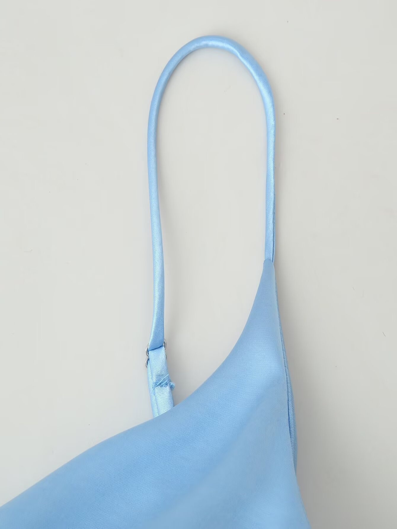 Mini abito in raso azzurro con scollo a cascata - Elegante abito sottoveste