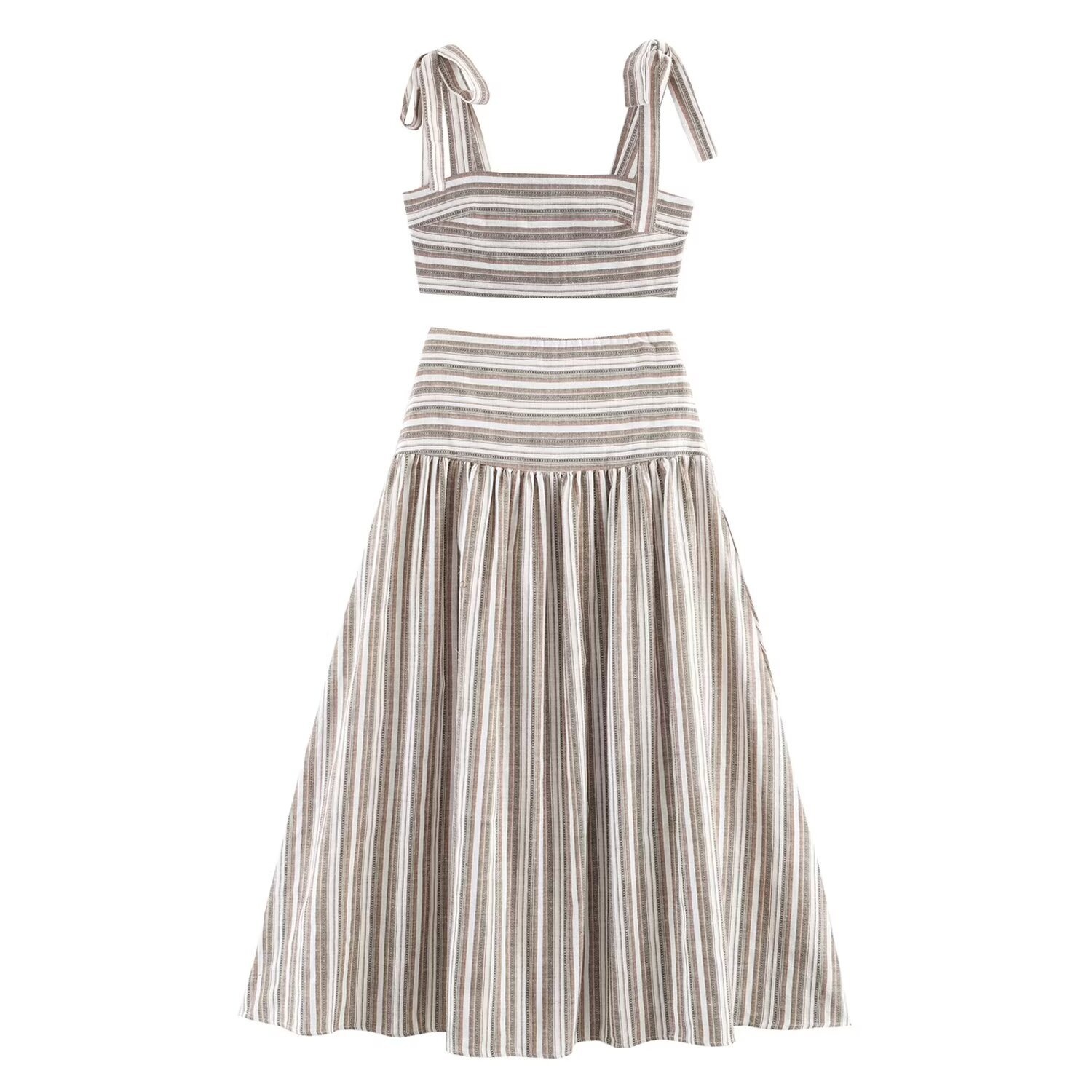 Completo composto da crop top a righe con laccetti sulle spalle e gonna midi - Chic estivo