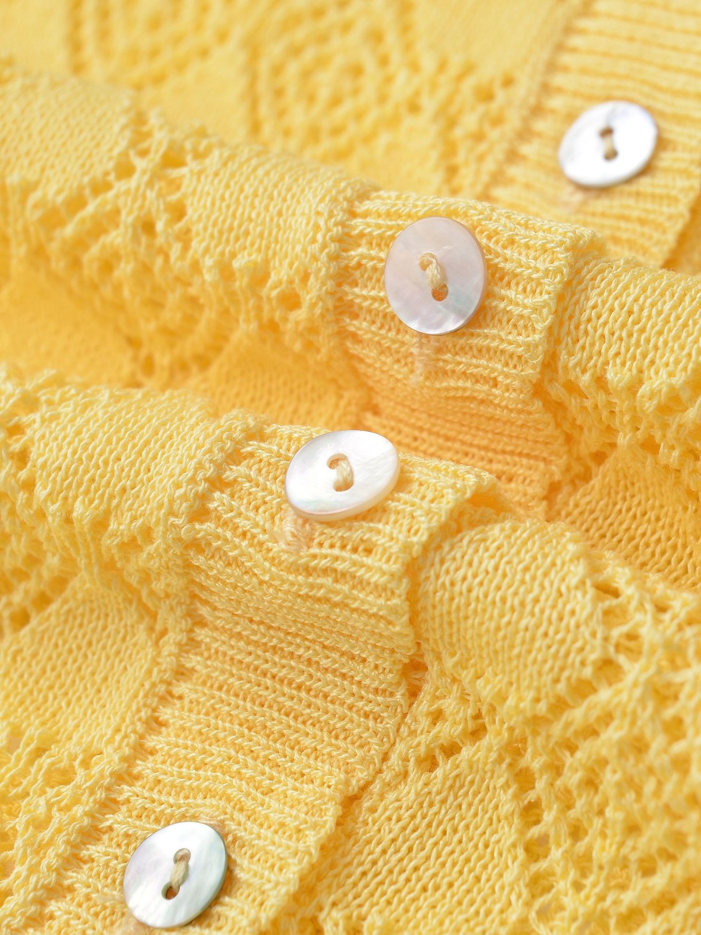 Cardigan polo da donna giallo a maglia aperta, maniche corte