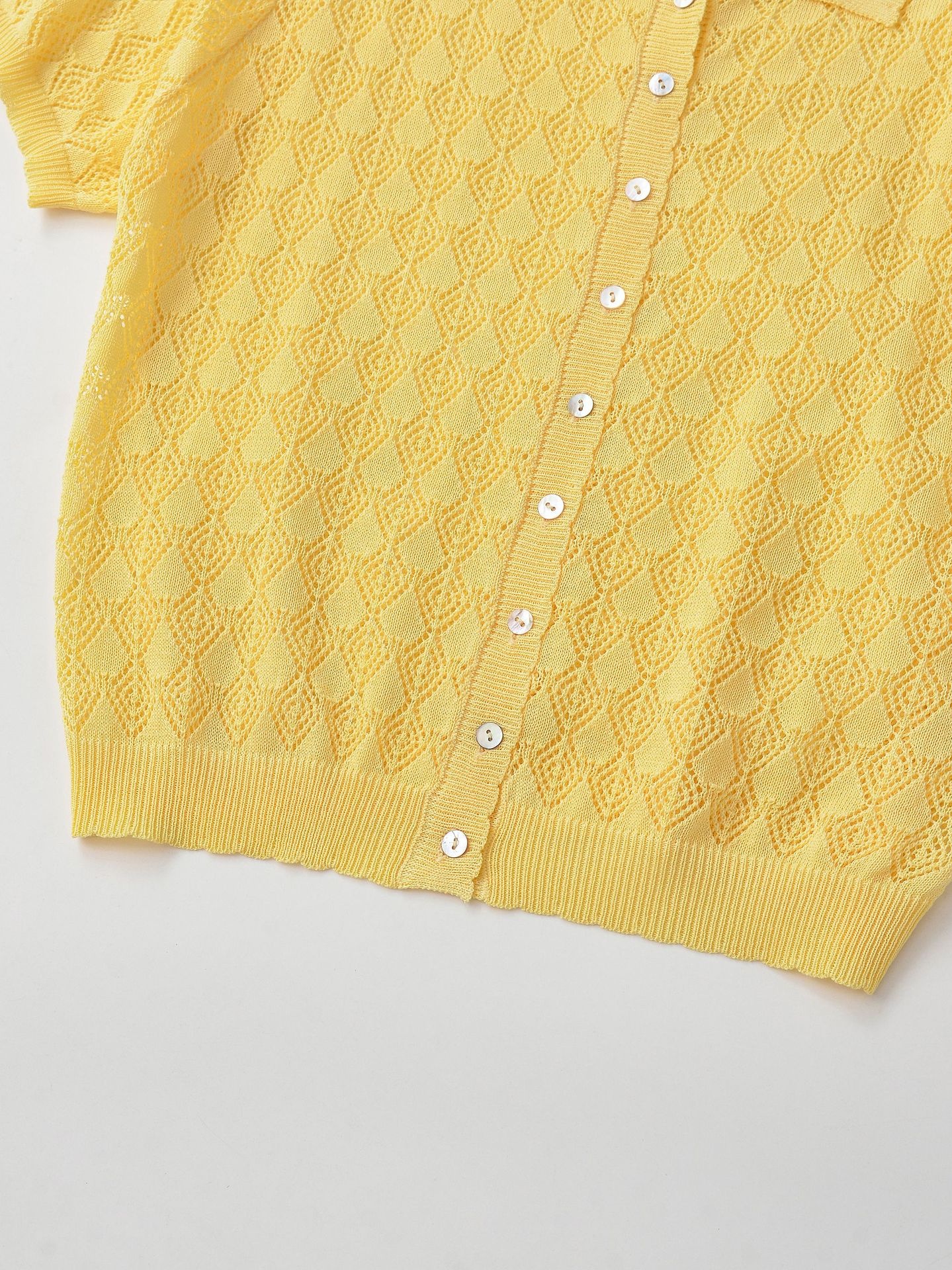 Cardigan polo da donna giallo a maglia aperta, maniche corte