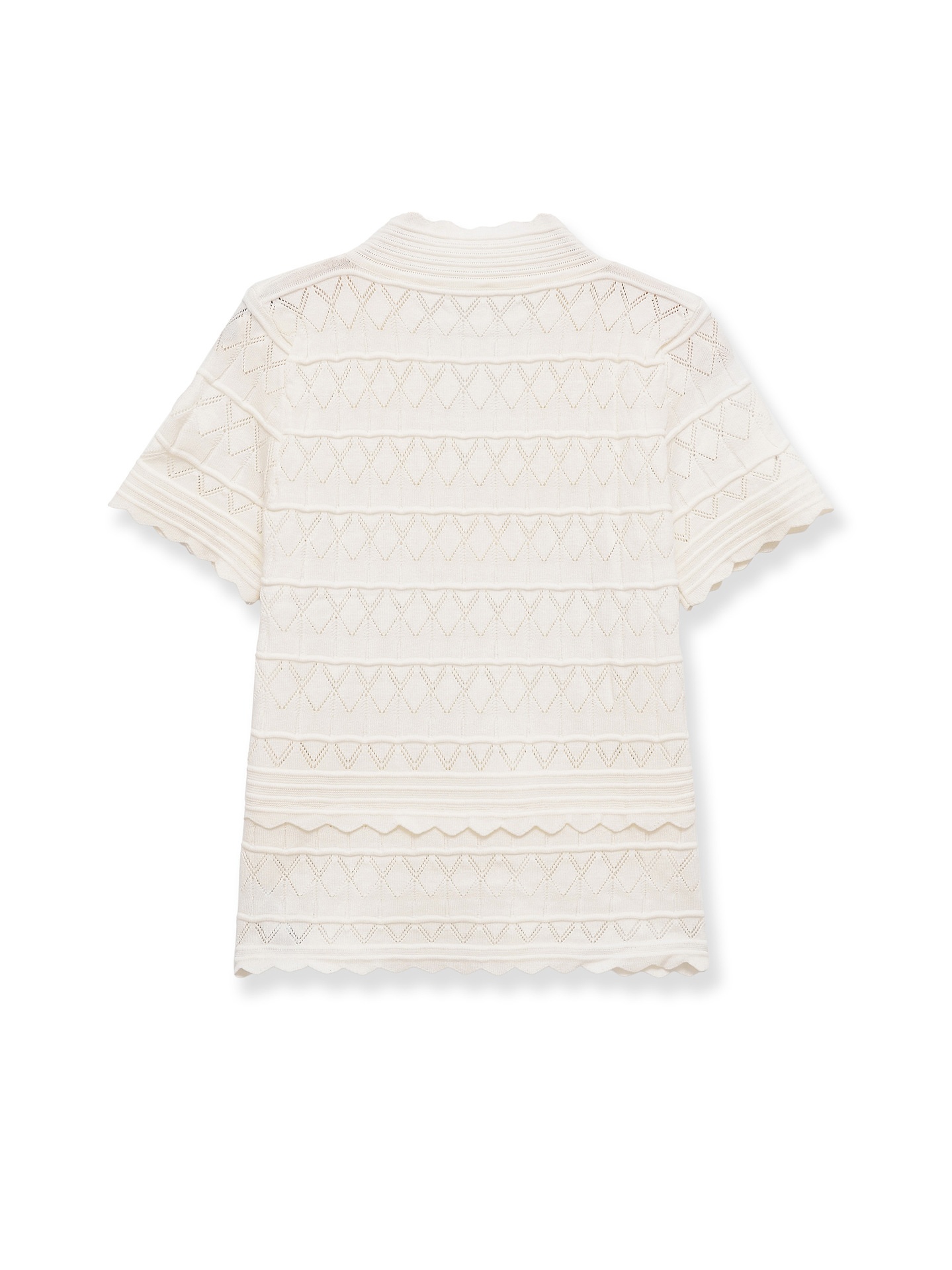 Elegante top a maniche corte con scollo a V e orlo smerlato, in maglia traforata.