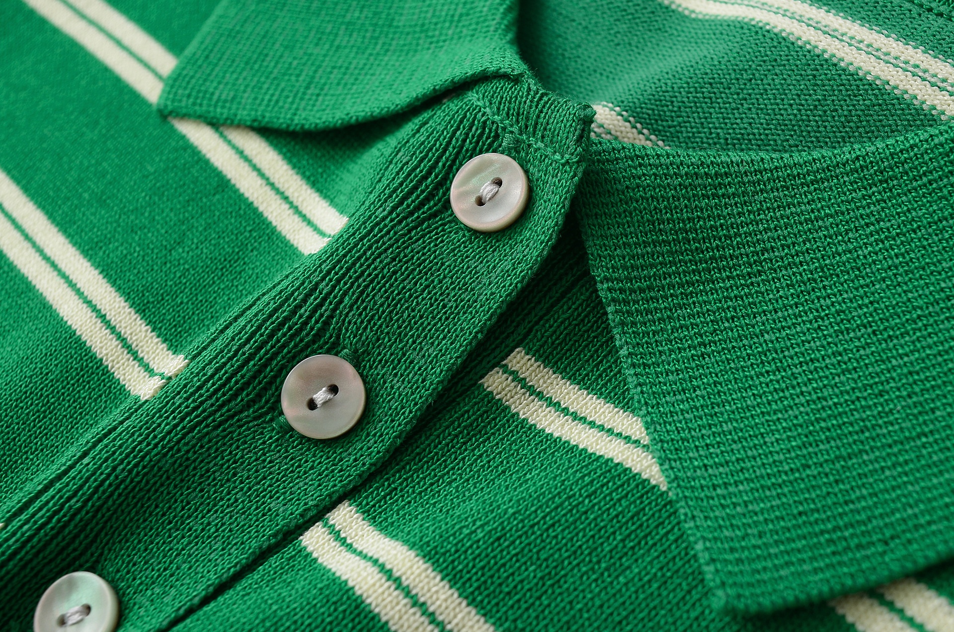 Polo da donna a righe in maglia - Top casual a maniche corte