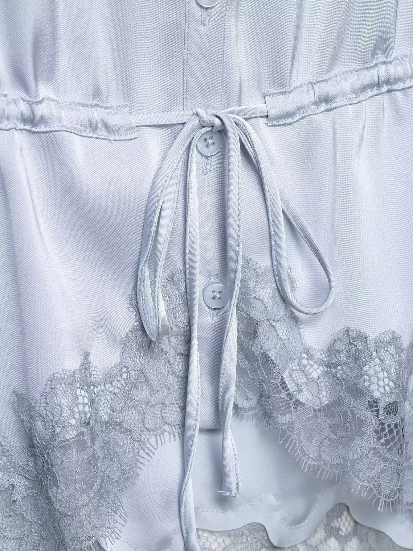 Elegante top a canotta in raso e pizzo - Spalline regolabili e scollo a V
