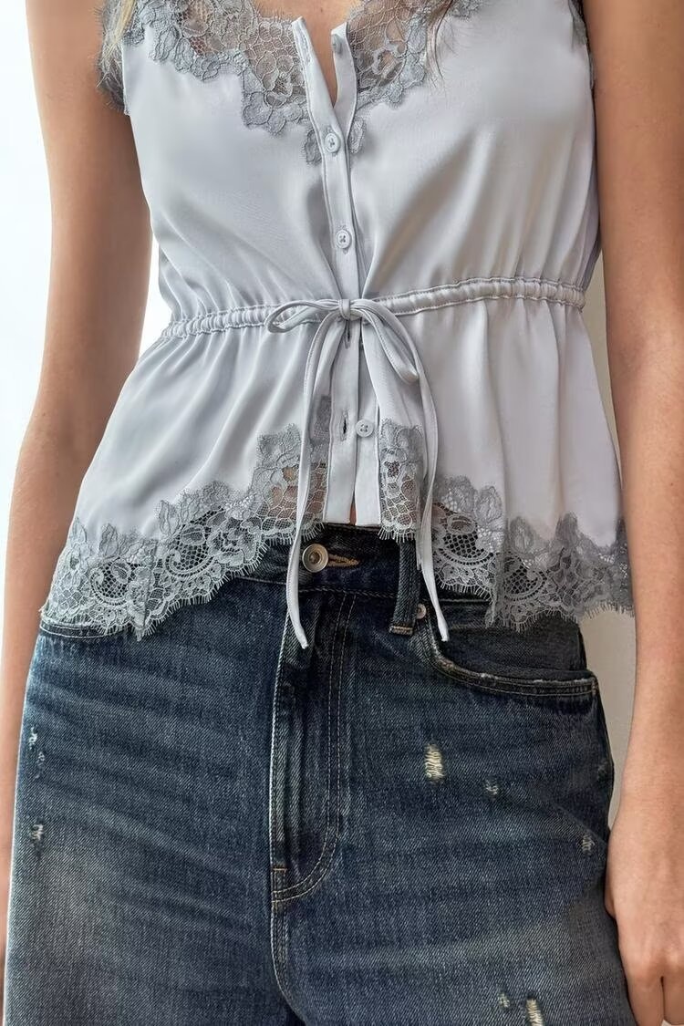Elegante top a canotta in raso e pizzo - Spalline regolabili e scollo a V