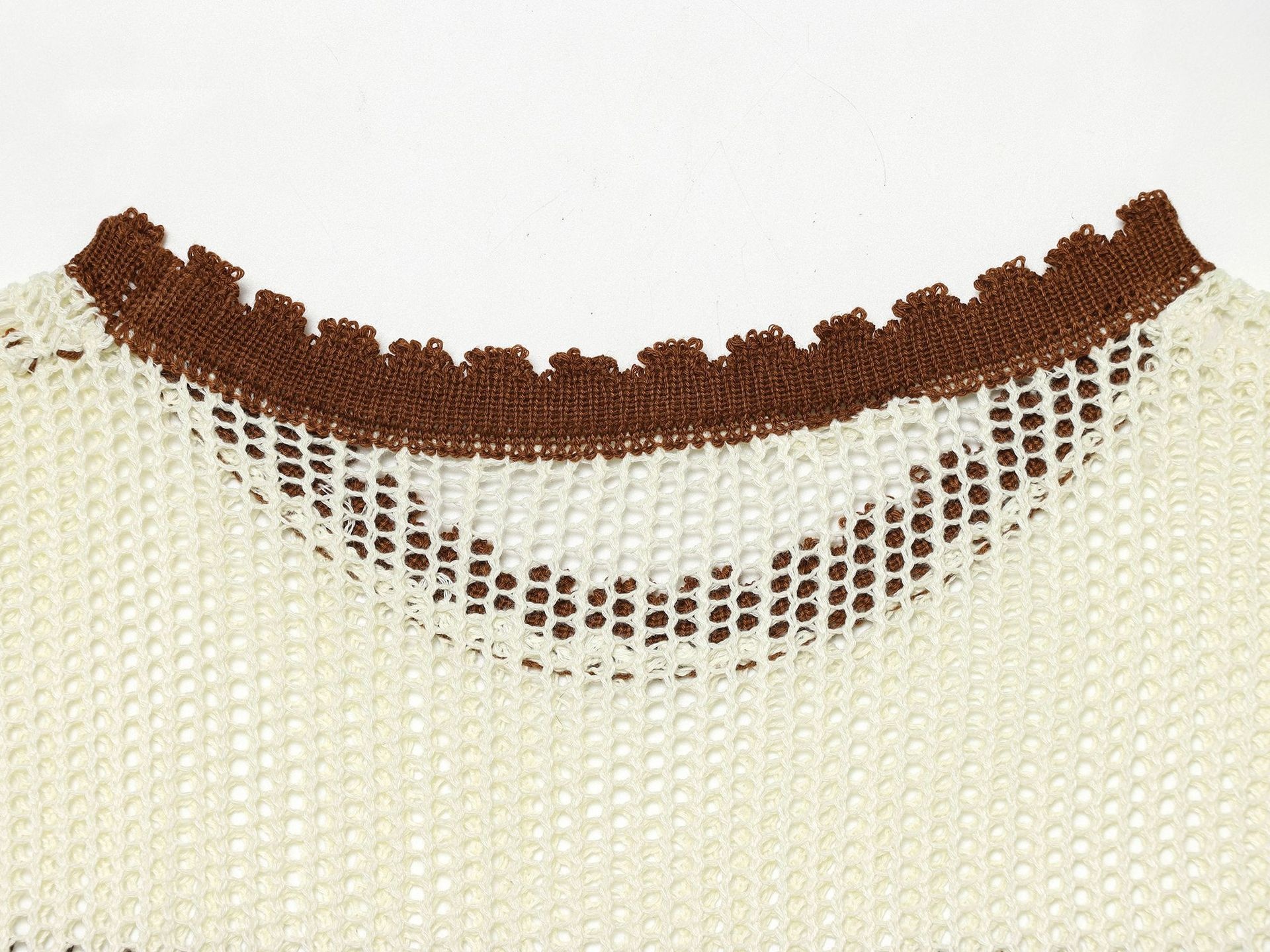 Top senza maniche a righe in maglia - Maglione comodo con volant