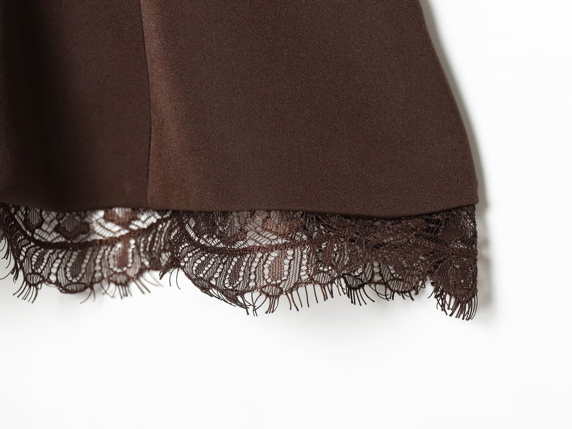 Top peplo senza spalline con bordo in pizzo - Elegante bustier a canotta