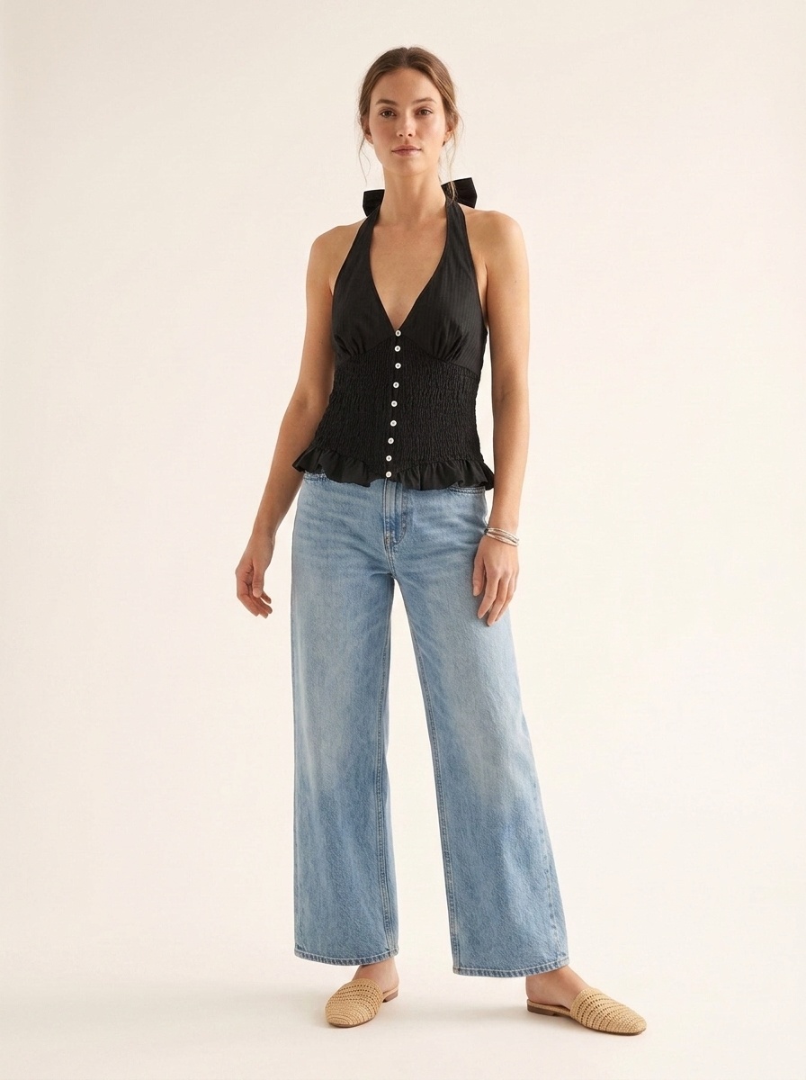 Elegante top a collo alto con volant arricciati - a quadri neri e beige