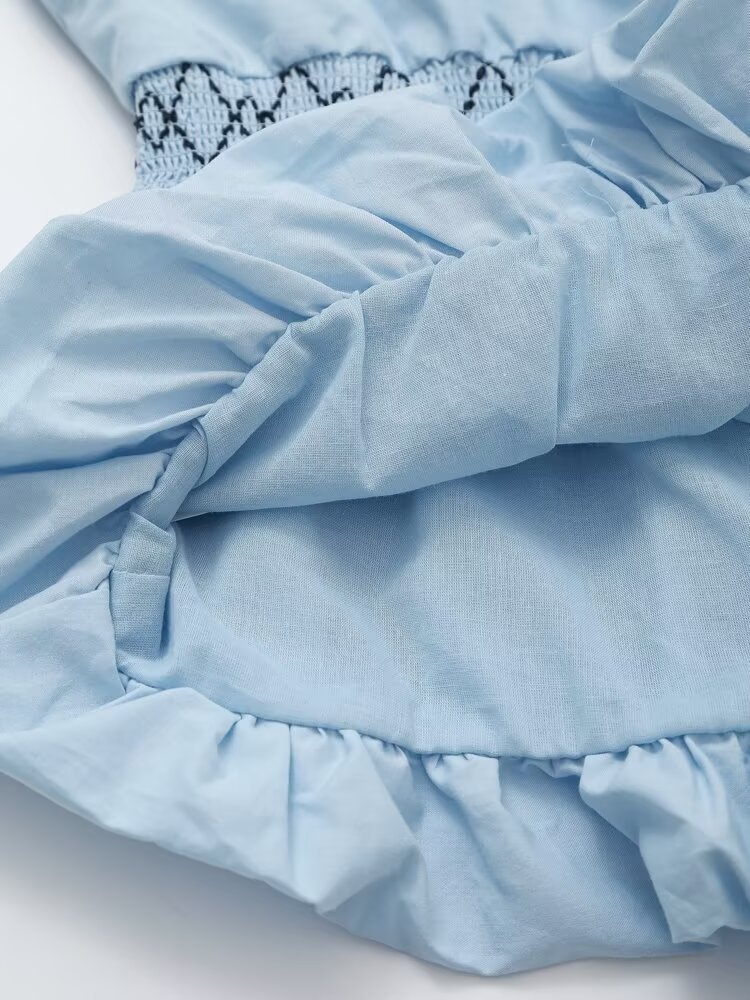 Top peplo senza spalline arricciato color azzurro cielo - Chic e di tendenza