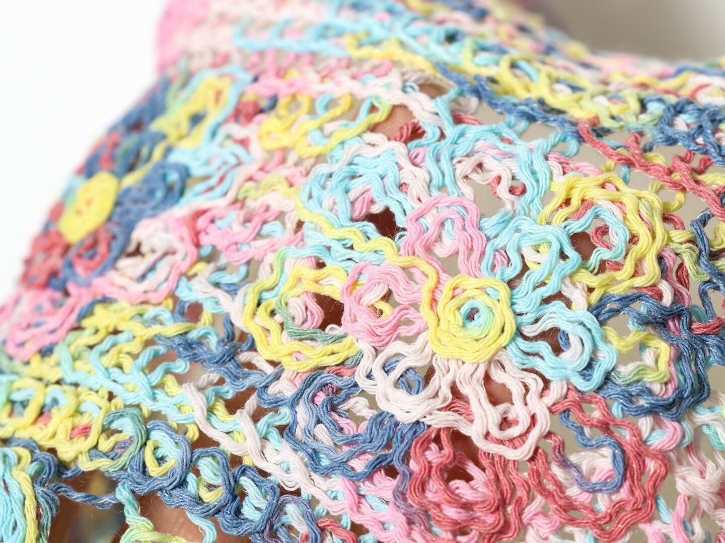 Top corto in maglia all'uncinetto stile boho - Canotta colorata con spalline sottili