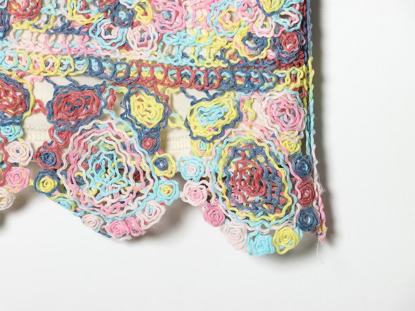 Top corto in maglia all'uncinetto stile boho - Canotta colorata con spalline sottili