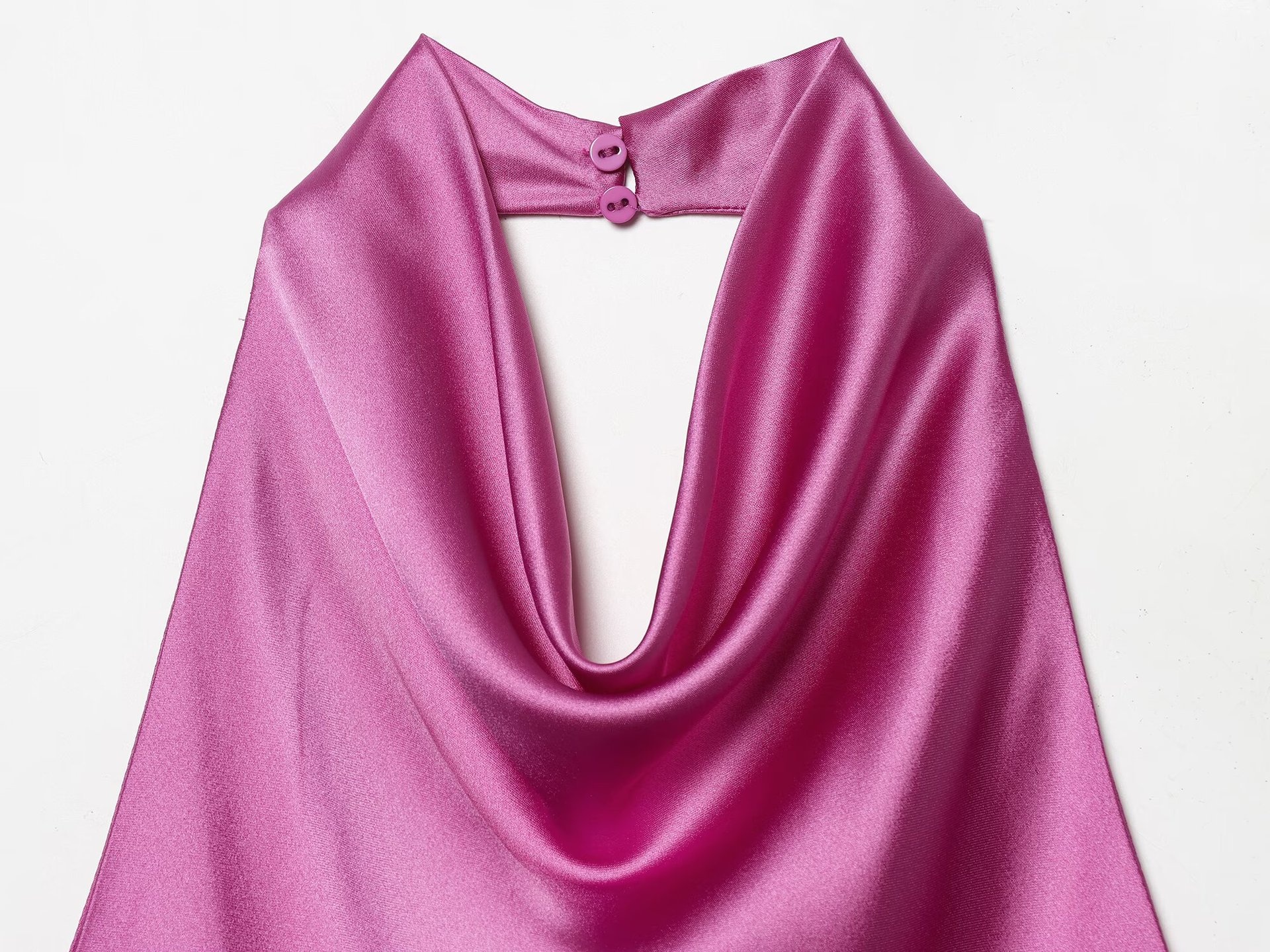 Top senza maniche in raso con scollo a cascata e allacciatura al collo - Elegante blusa senza maniche