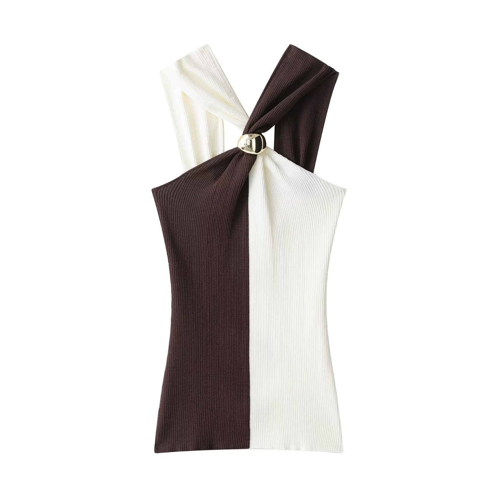 Elegante top a collo alto a coste con blocchi di colore e dettaglio ad anello in metallo.