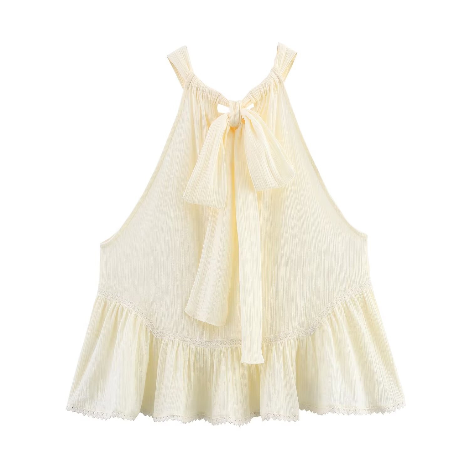 Elegante top all'americana in tessuto stropicciato con volant e finiture in pizzo.